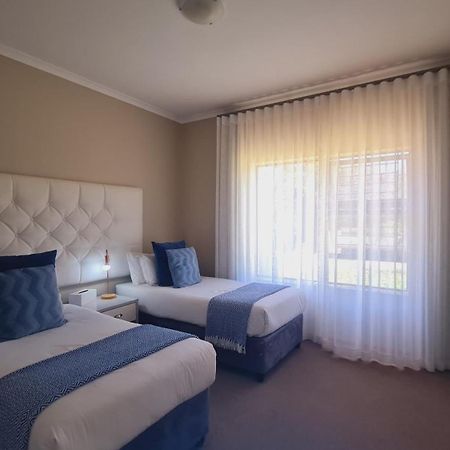 2 On Lismore Guesthouse トカイ エクステリア 写真