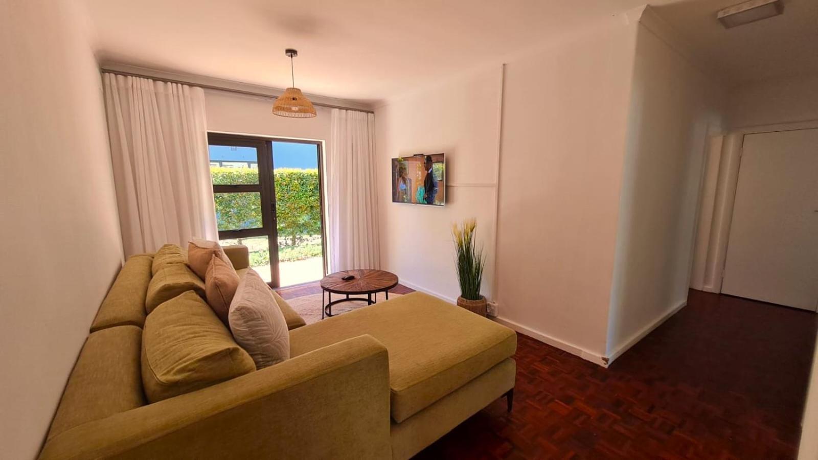 2 On Lismore Guesthouse トカイ エクステリア 写真