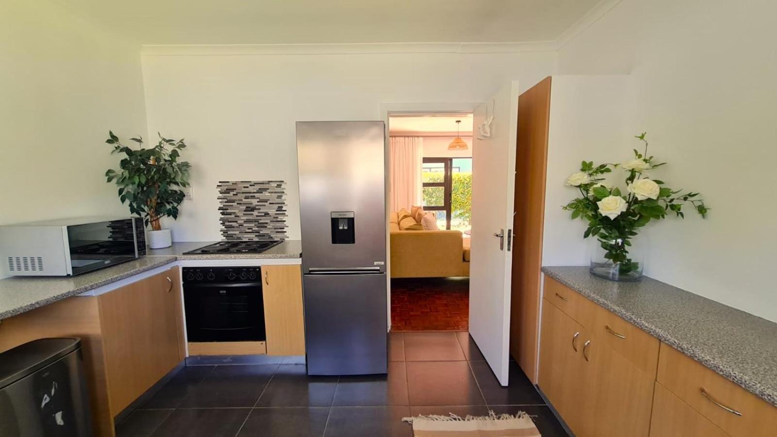 2 On Lismore Guesthouse トカイ エクステリア 写真