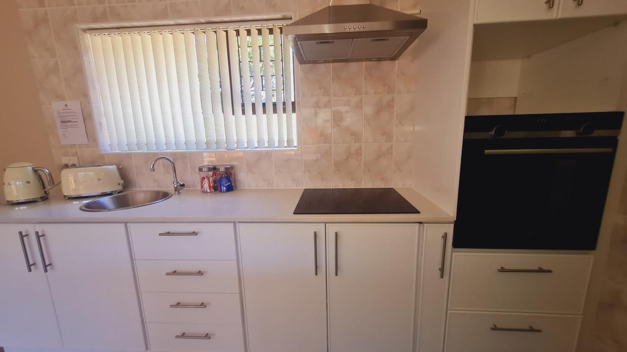 2 On Lismore Guesthouse トカイ エクステリア 写真